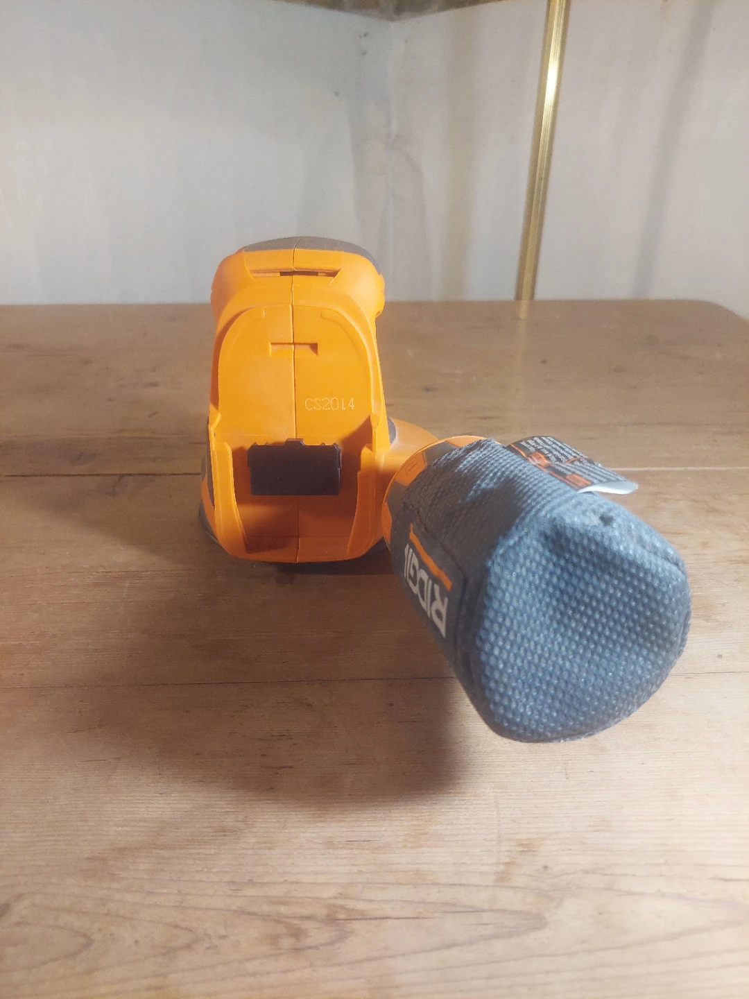 RIDGID 18V Cordless Orbital Sander plus accessories - photo 3