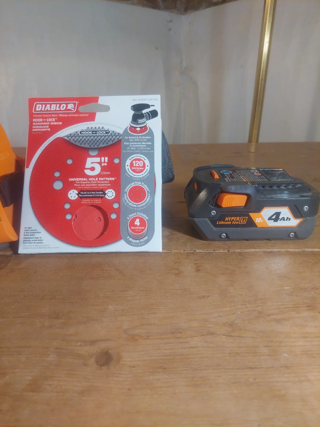 RIDGID 18V Cordless Orbital Sander plus accessories - photo 5