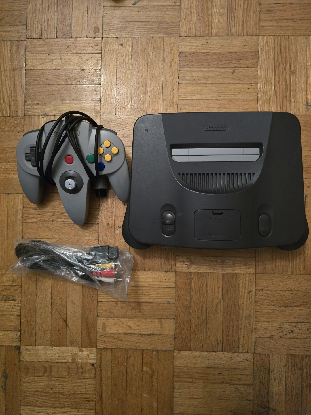 Nintendo 64 (N64) Consoles with Original Controllers $80 each - photo 3