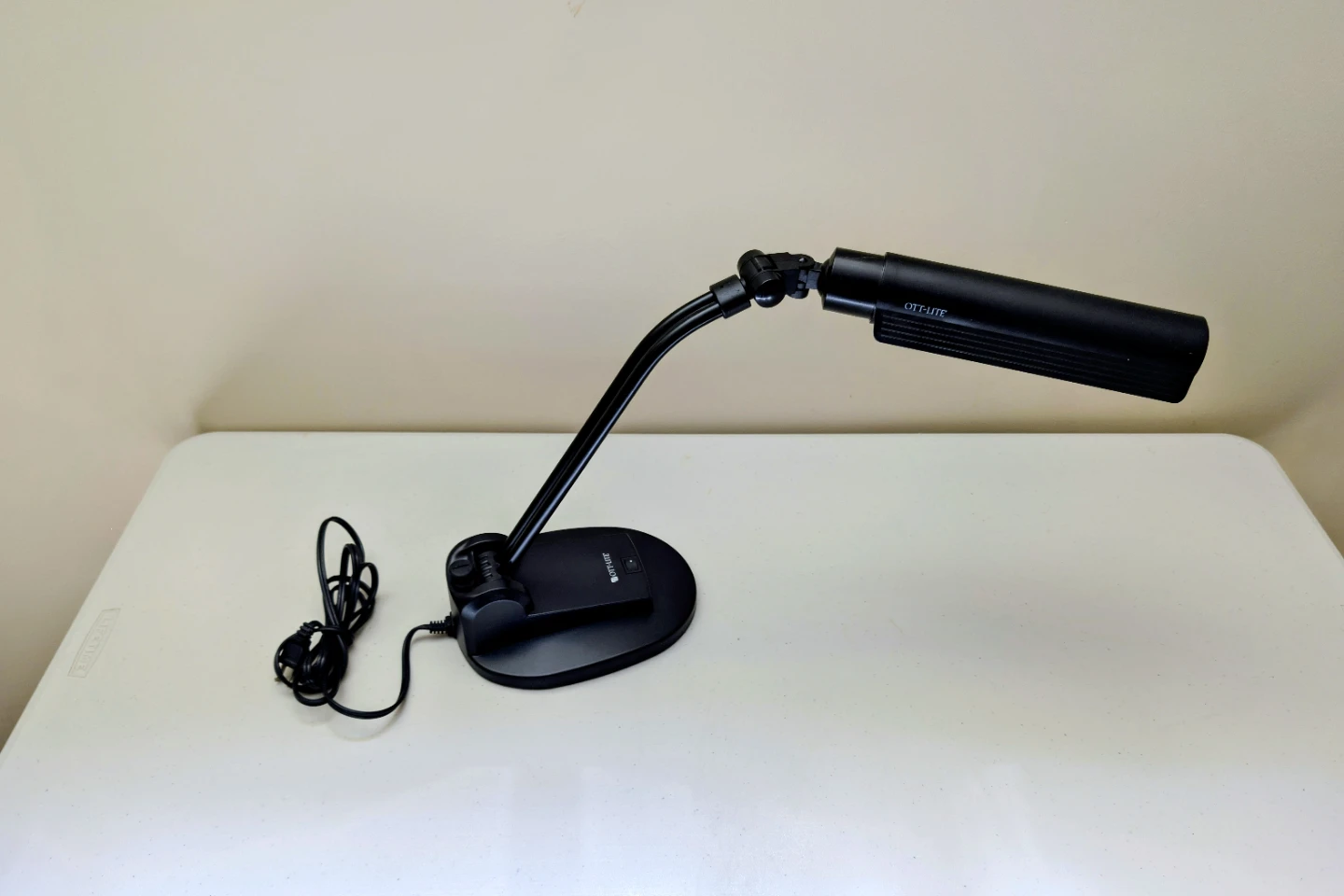 OttLite Task Lamp