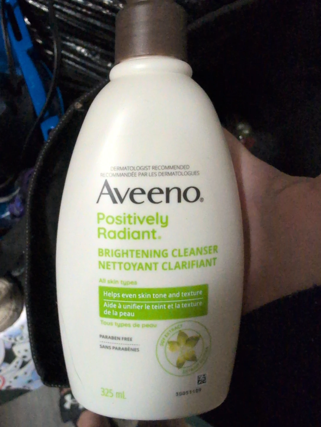Aveeno Positively Radiant Brightening Cleanser 325 mL