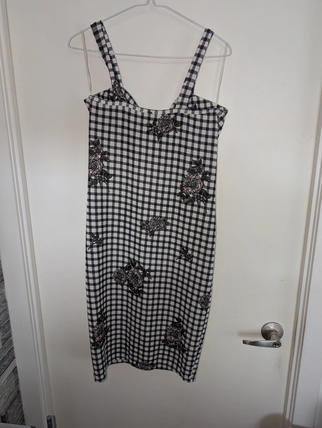 Guilty - Black & White Gingham Floral Midi Dress - photo 2