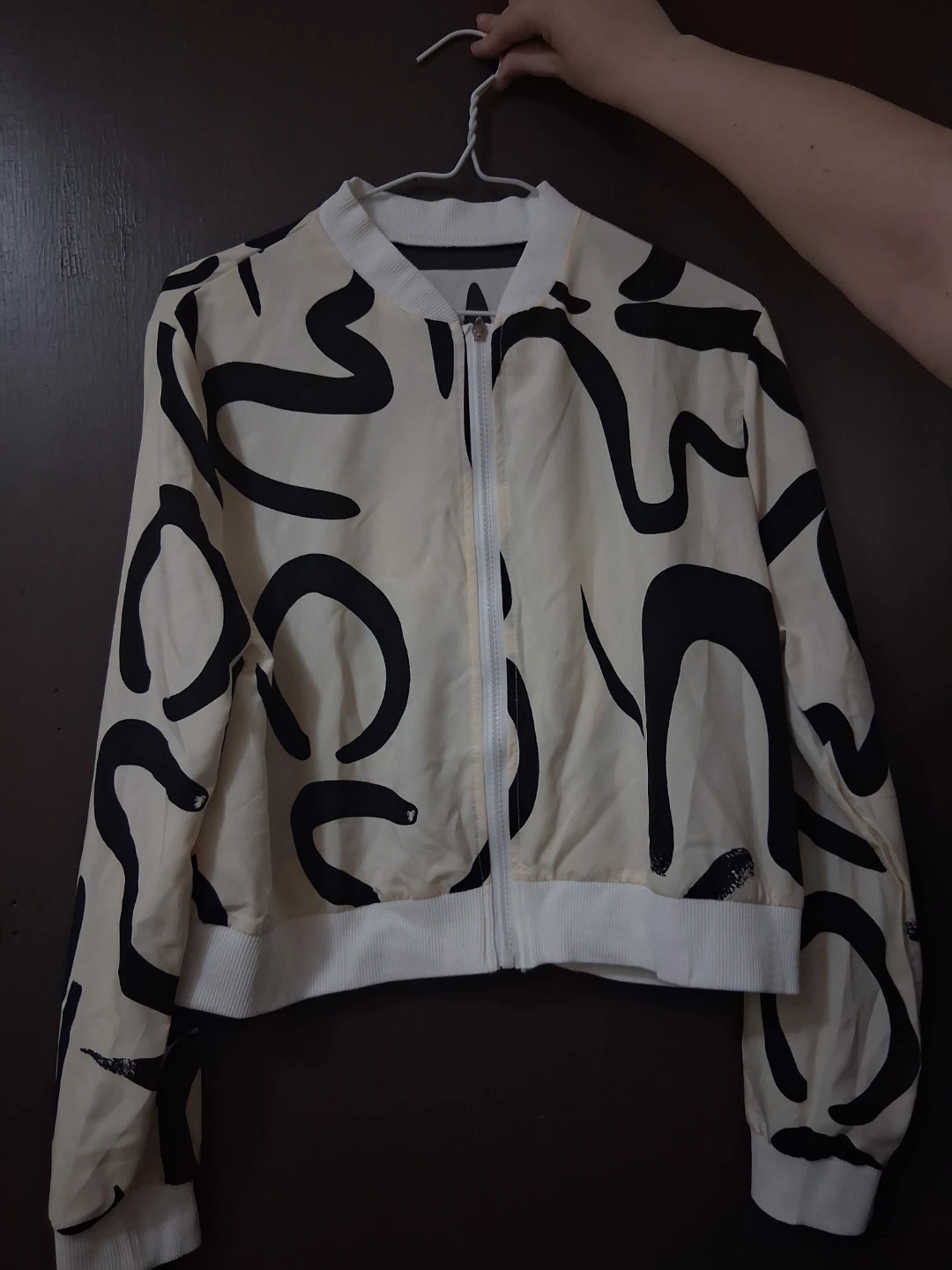 Cream and Black Abstract Print Cropped Jacket - photo 2
