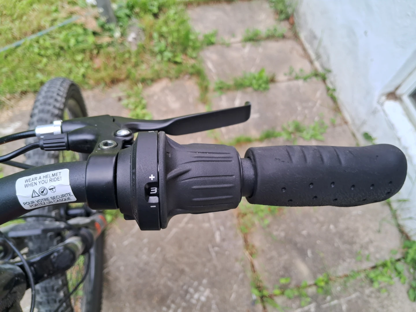 Hyper Hero Lectro E-Bike 27.5” 250W Like New Detachable Battery - photo 5