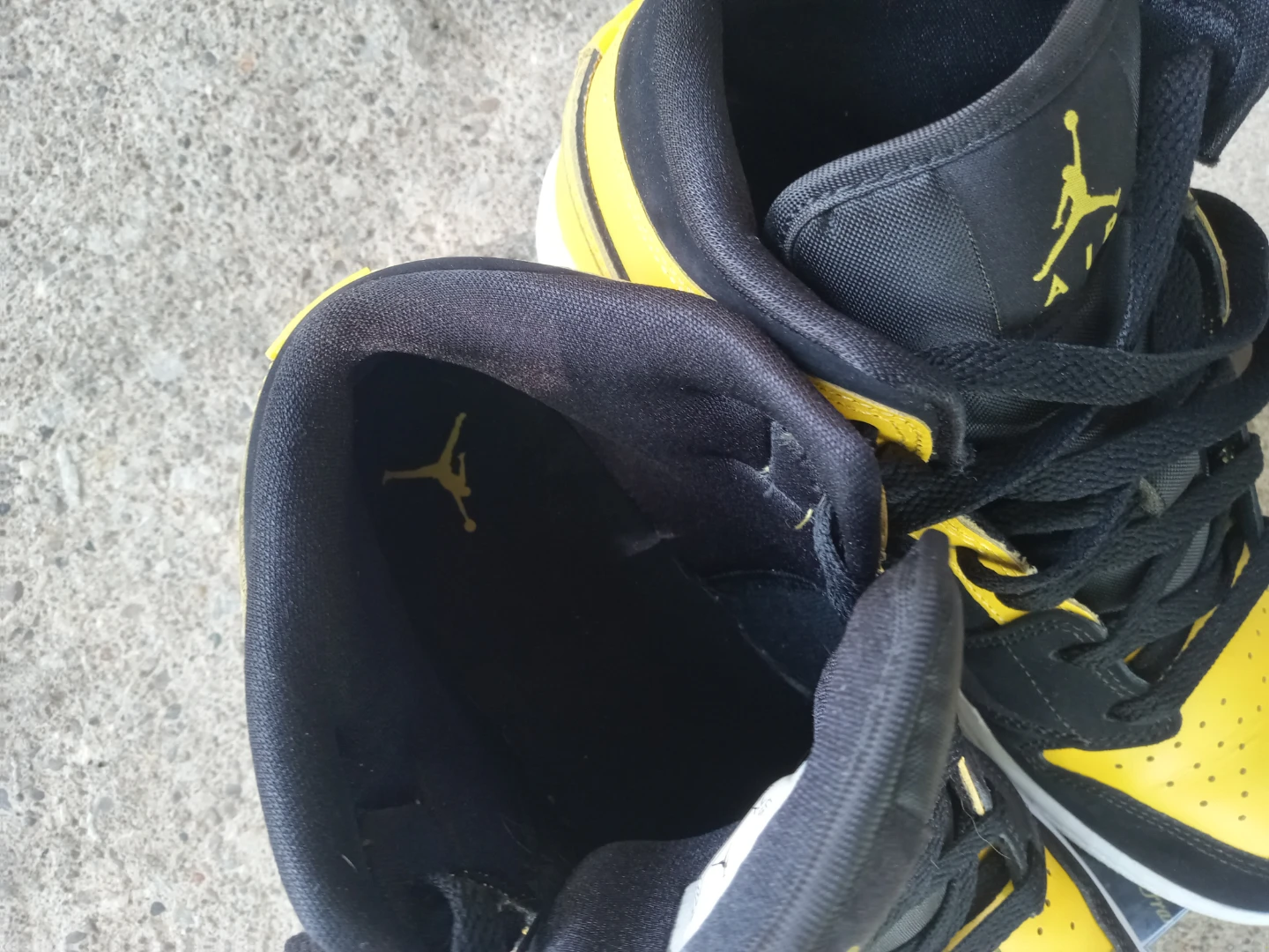 Air Jordan 1 Mid Yellow Black Sneakers - photo 5