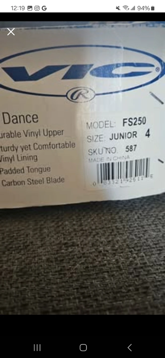 Figure Skates Size 4 - photo 2