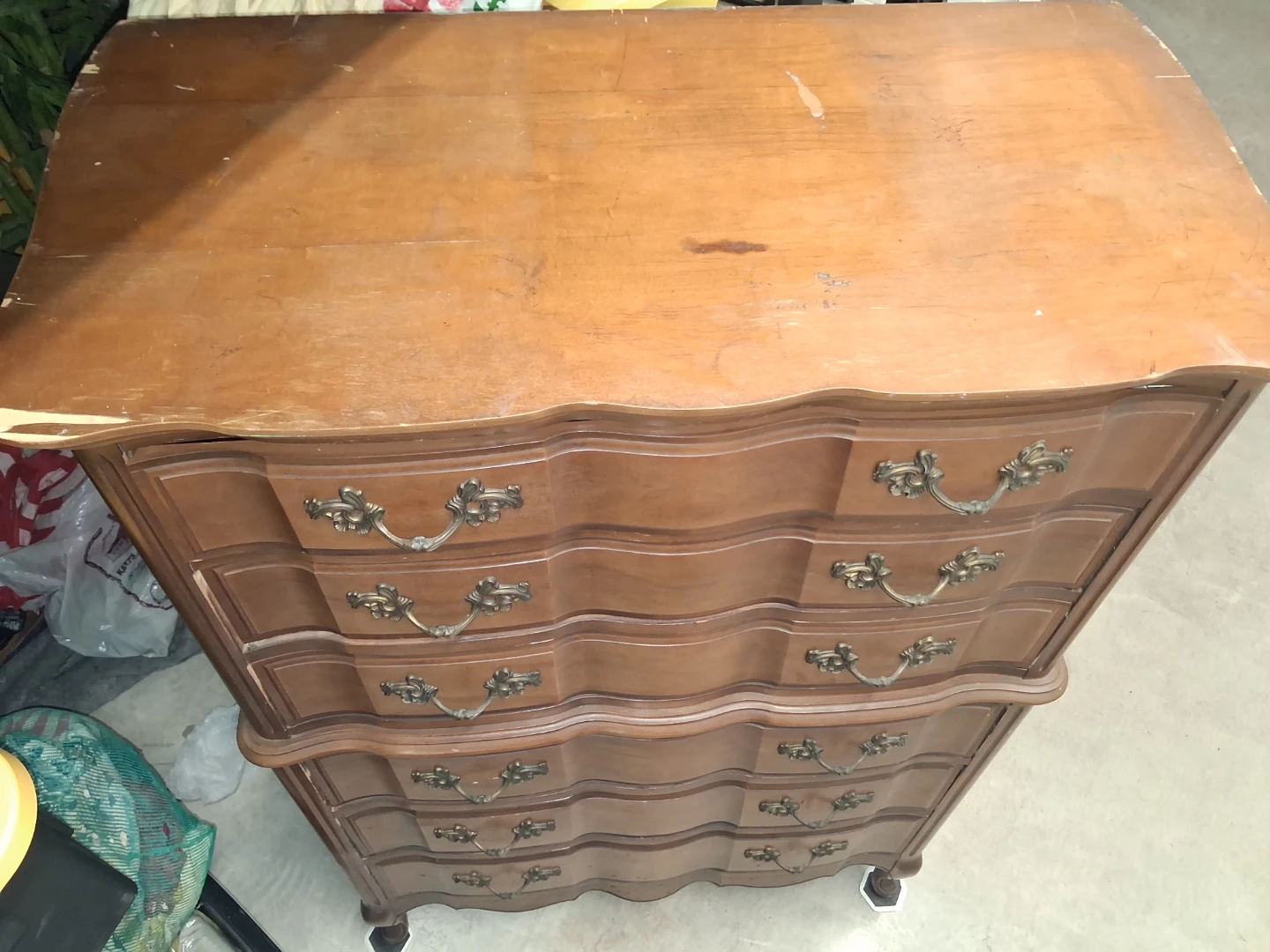 Vintage French Provincial Dresser - photo 2
