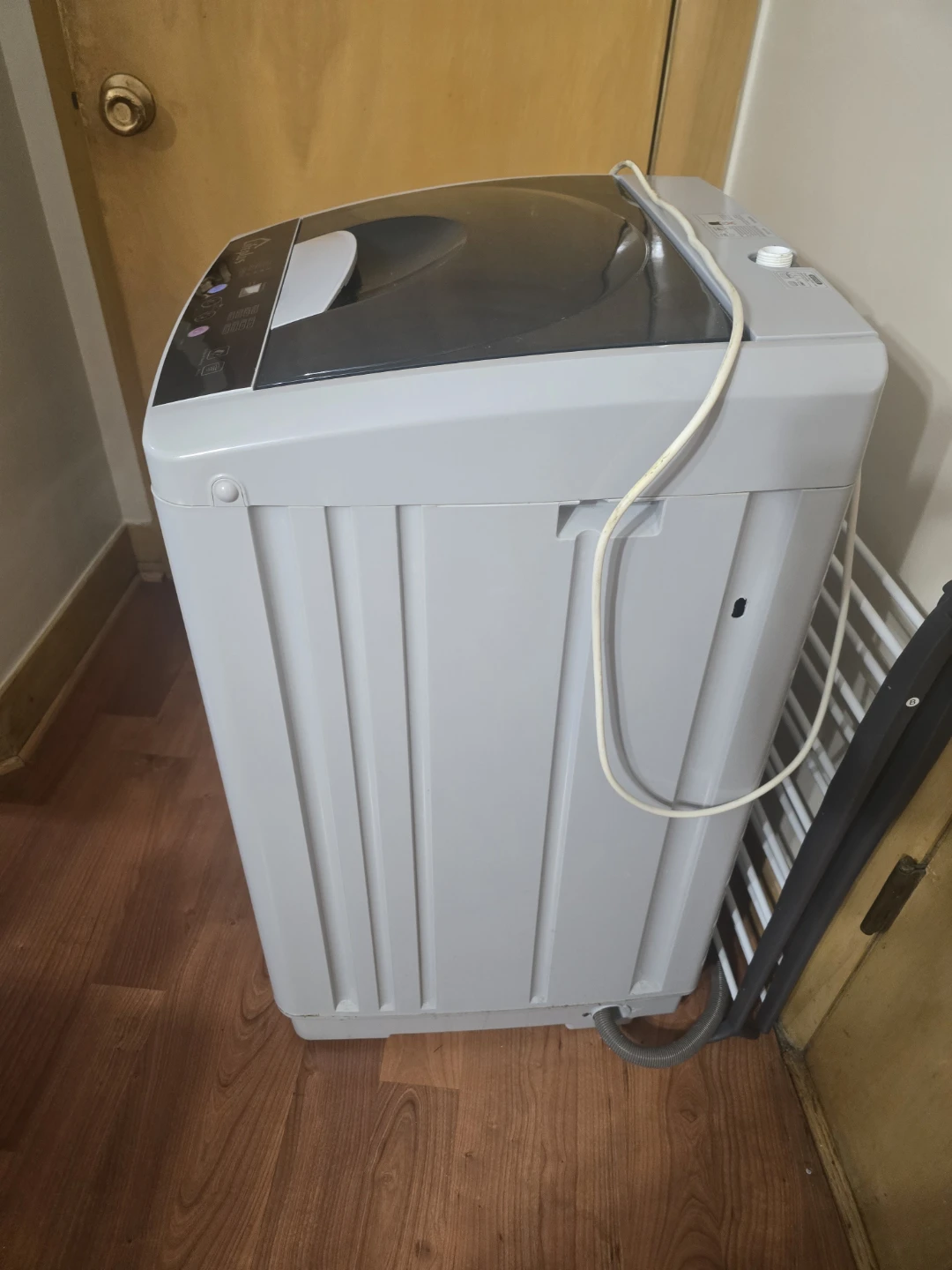 Oylus Portable Washer & Dryer Combo (Model: OLUS1077) - photo 3