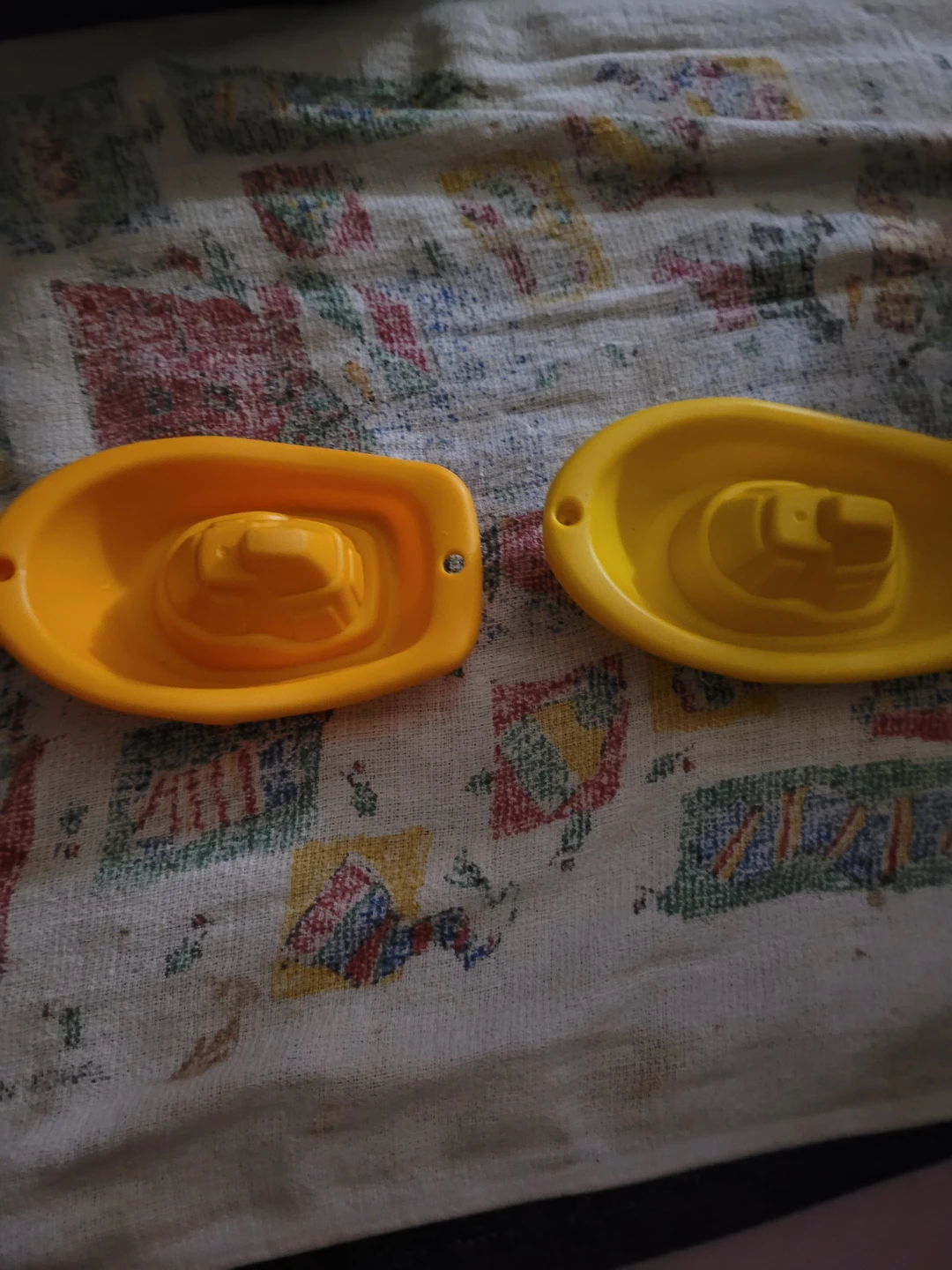 Bath toy boats