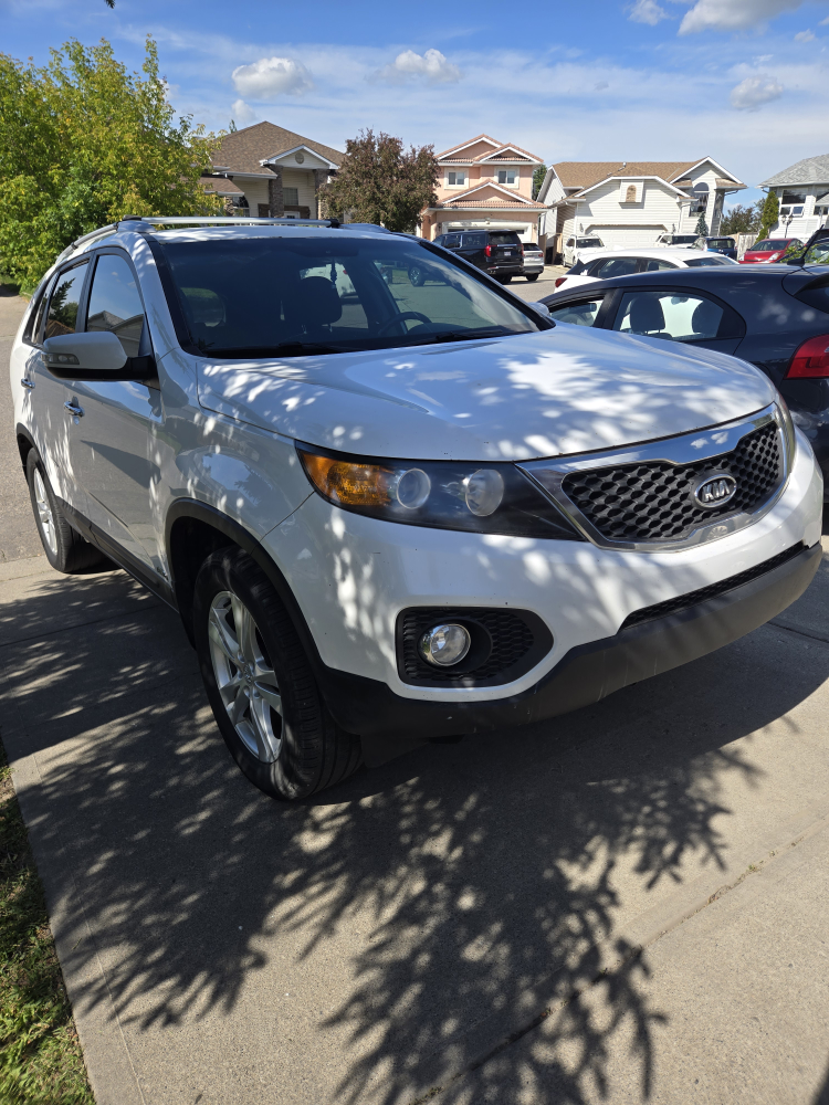 White 2012 Kia Sorento - photo 2