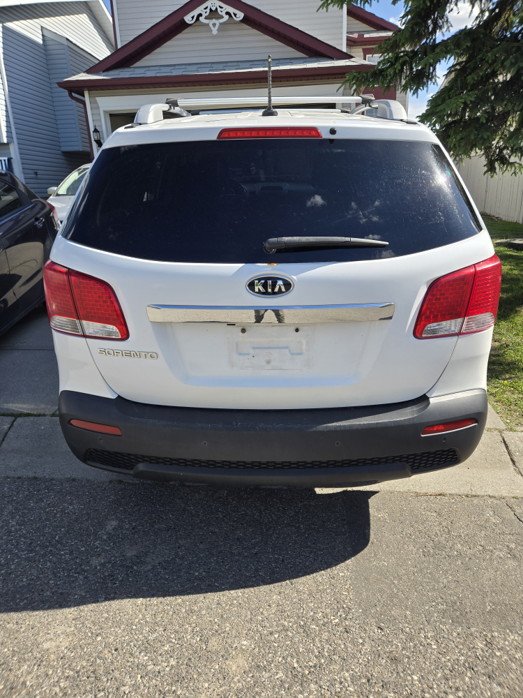 White 2012 Kia Sorento - photo 5