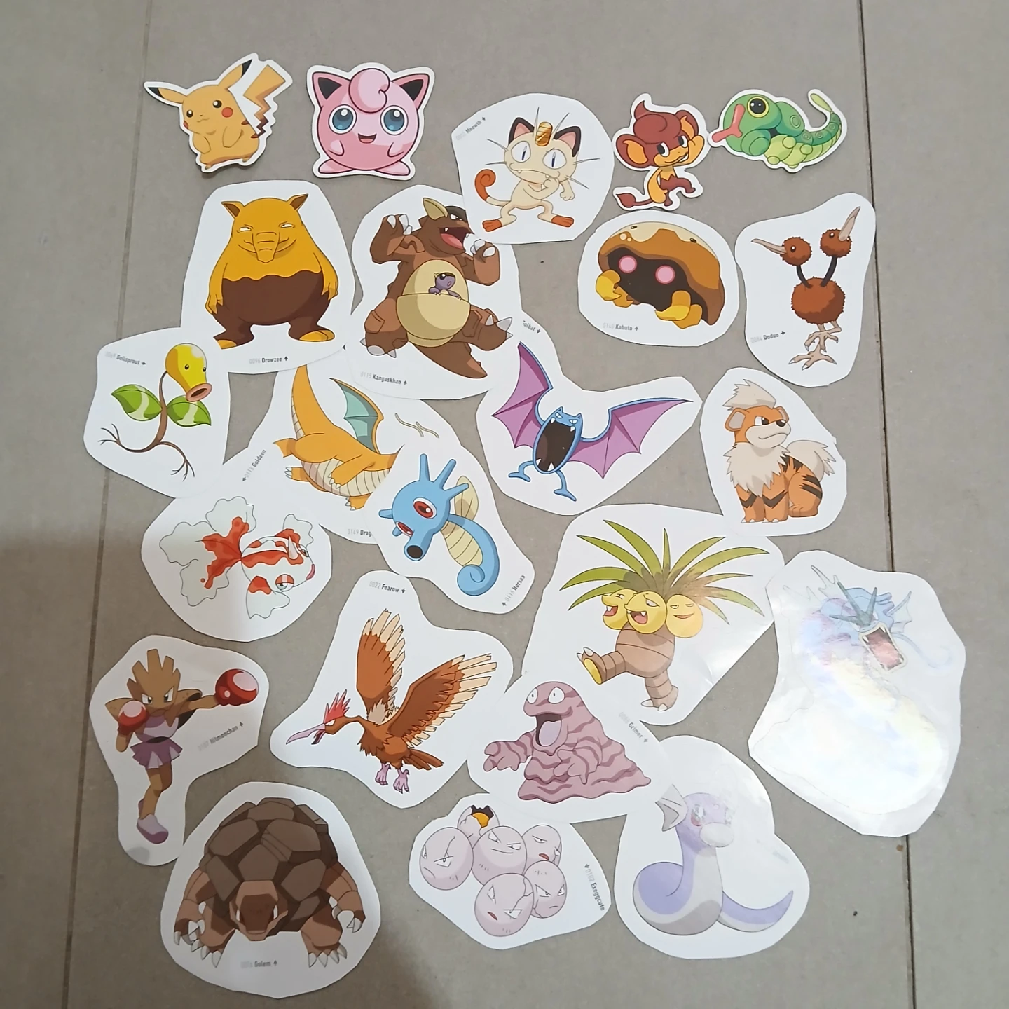⚽ Pokémon Stickers Lot