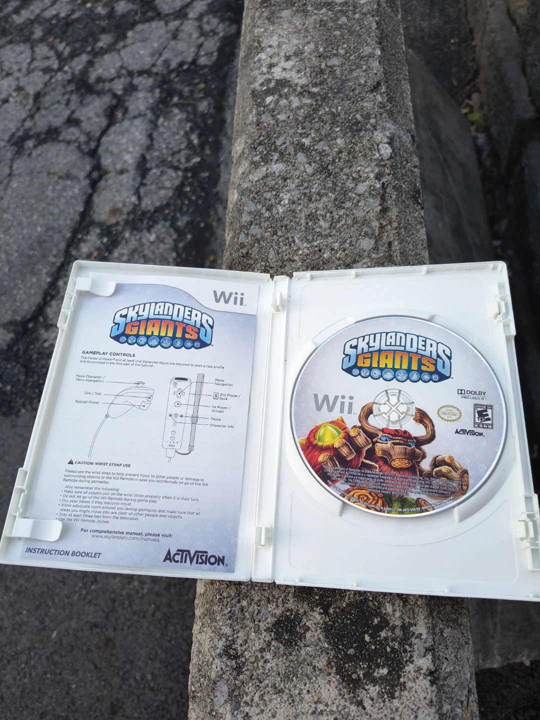 Wii skylanders giants - photo 2