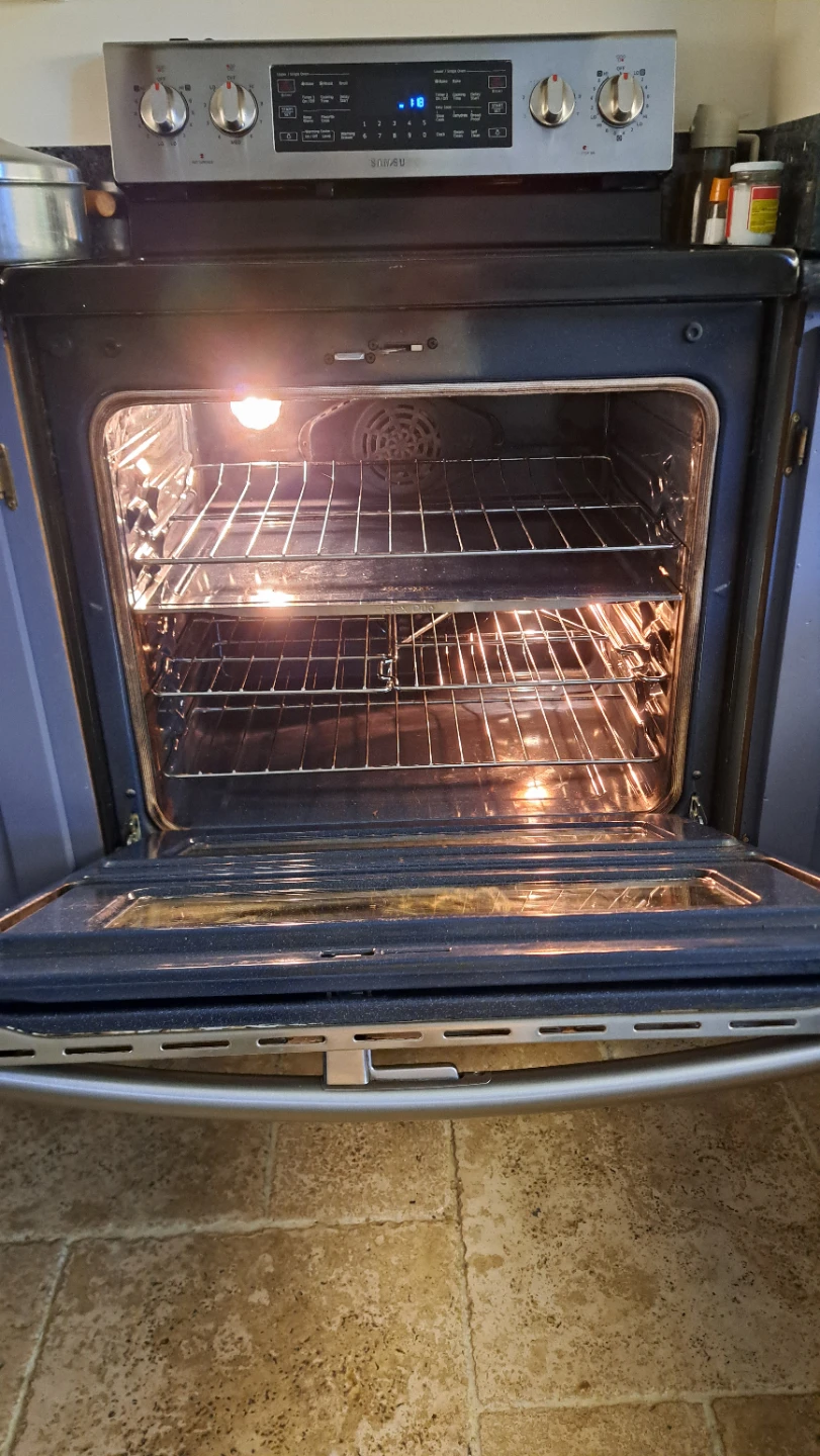 Samsung Electric Range with Double Oven - photo 4