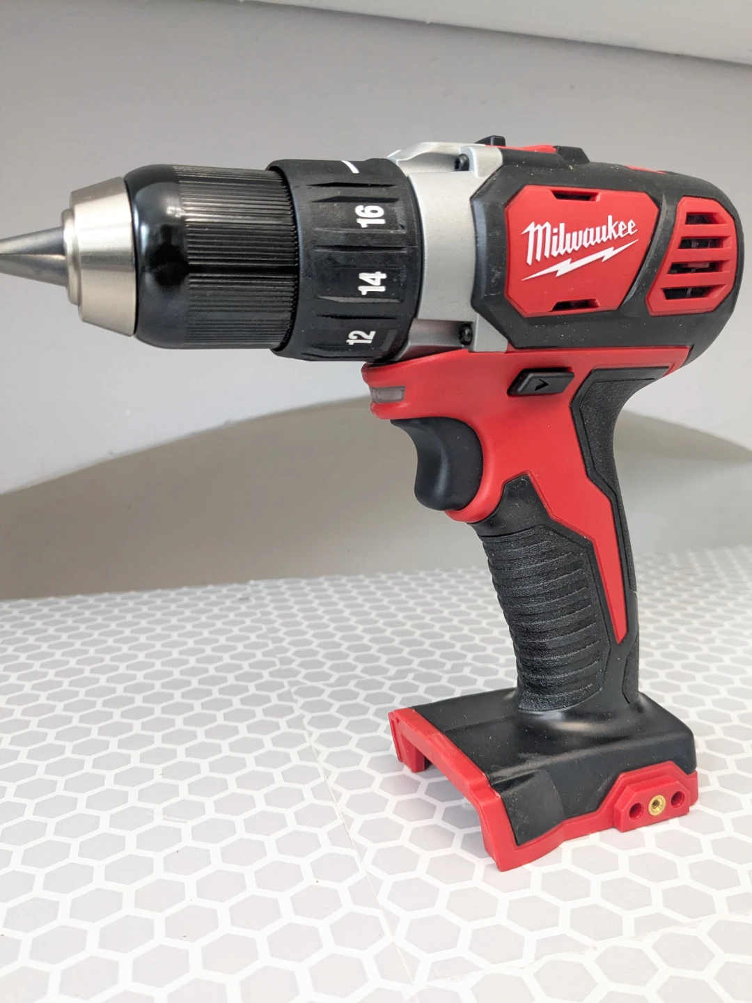 M18 Milwaukee Cordless 1/2" Drill Driver  ⚽