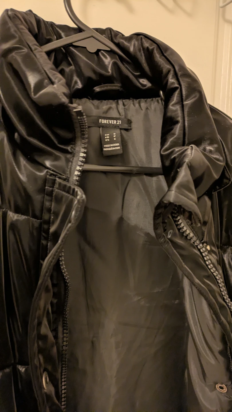 Forever 21 Black Shiny Puffer Jacket - photo 2