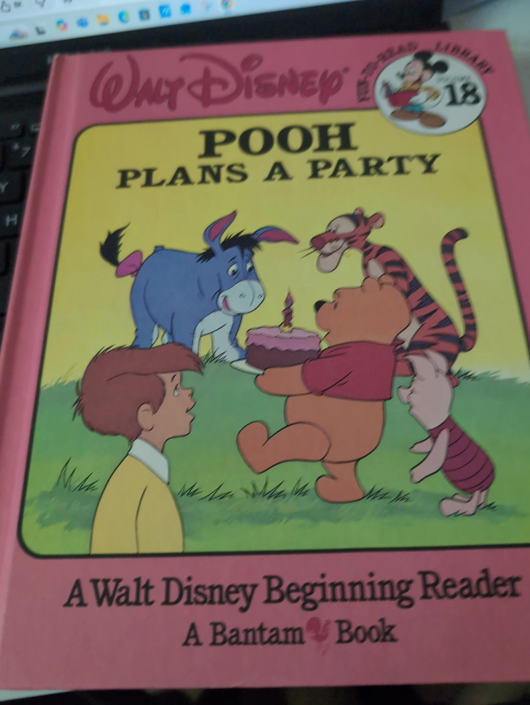 Walt Disney Pooh Plans a Party Beginning Reader Book