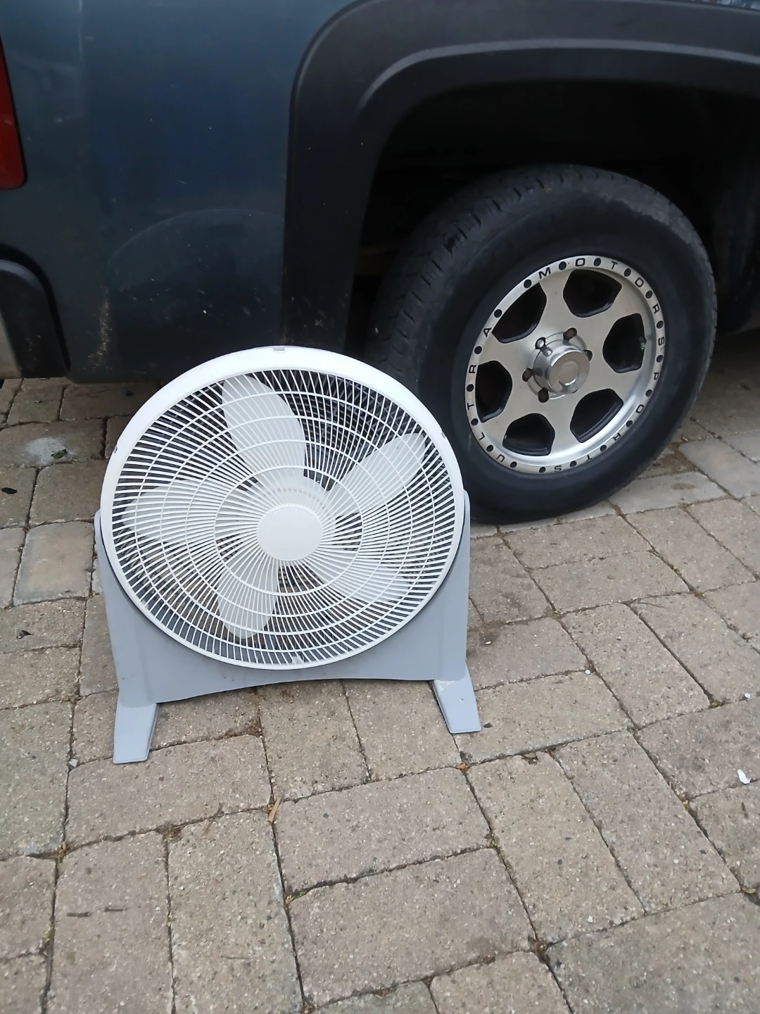Polar-Aire Box Fan