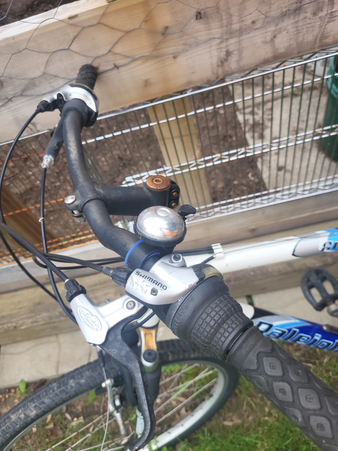 Raleigh Ambush Mountain Bike - photo 3