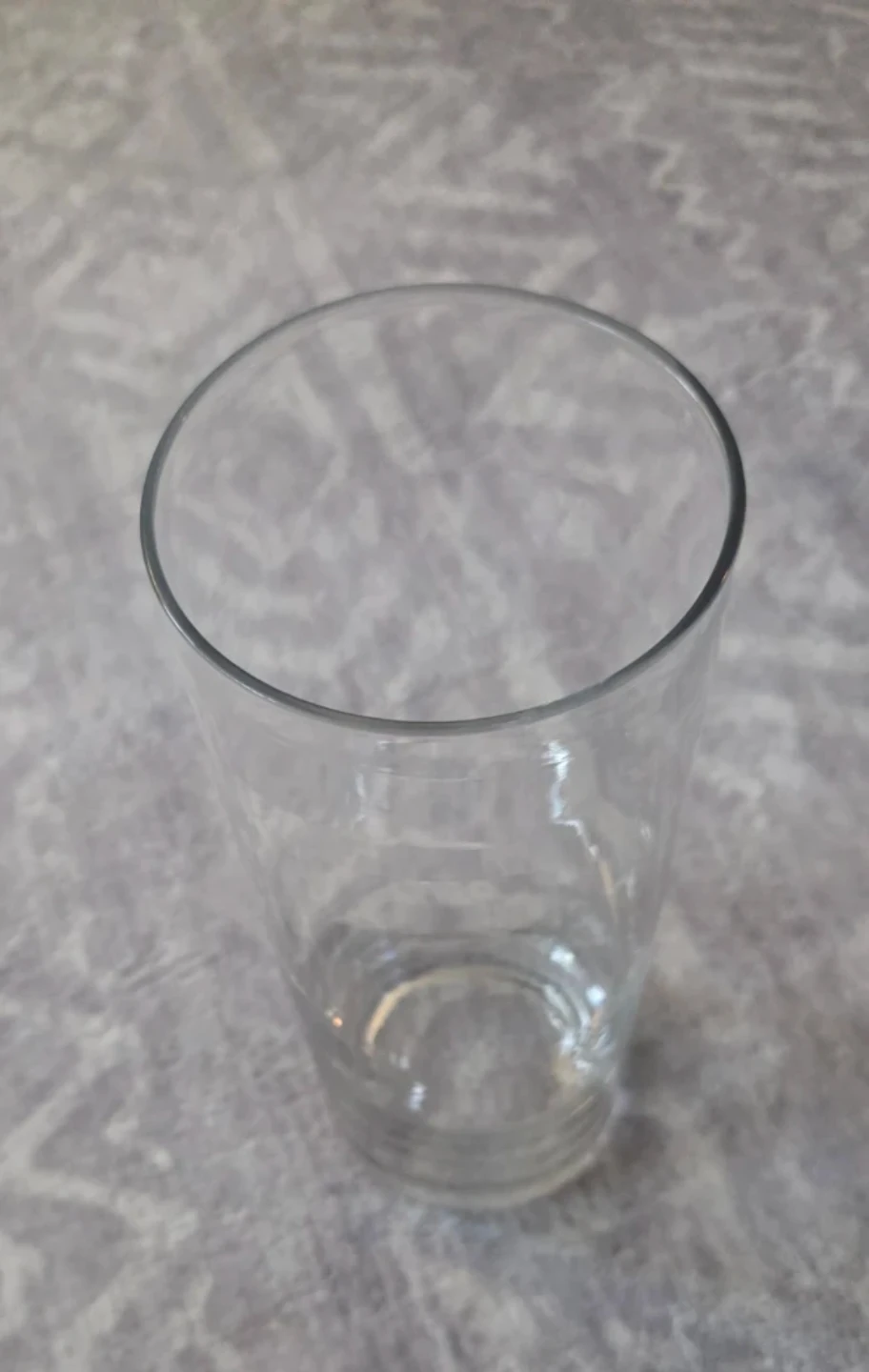 Cylindrical Glass Vase 🌷