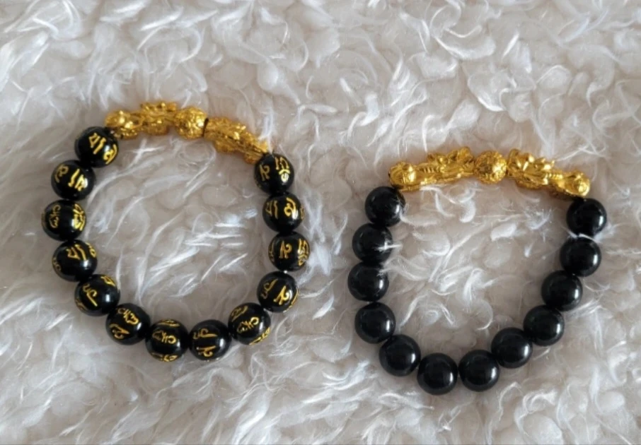 ⚽ 2pcs Black Beaded Bracelets with Gold Dragon Charm