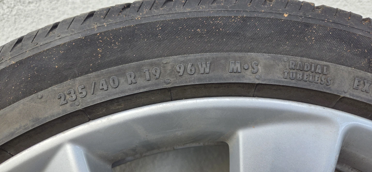 Original Tesla model 3 19" rim 235/40 Continental Tire Set of 4 - photo 3