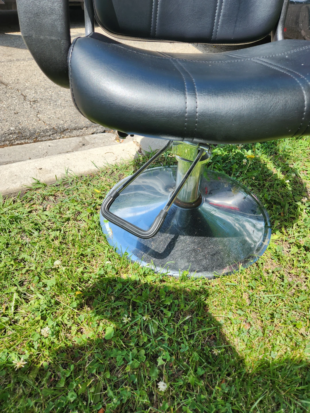 Black Hydraulic Barber Chair - photo 3