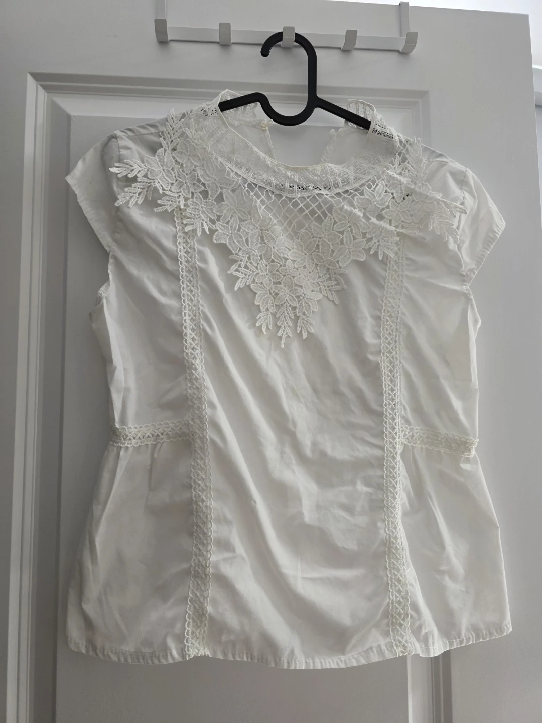 [LAST WEEK - To be donated on Sat] White blouse with lacy design