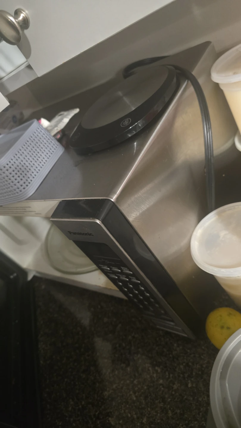 Panasonic Microwave - photo 2