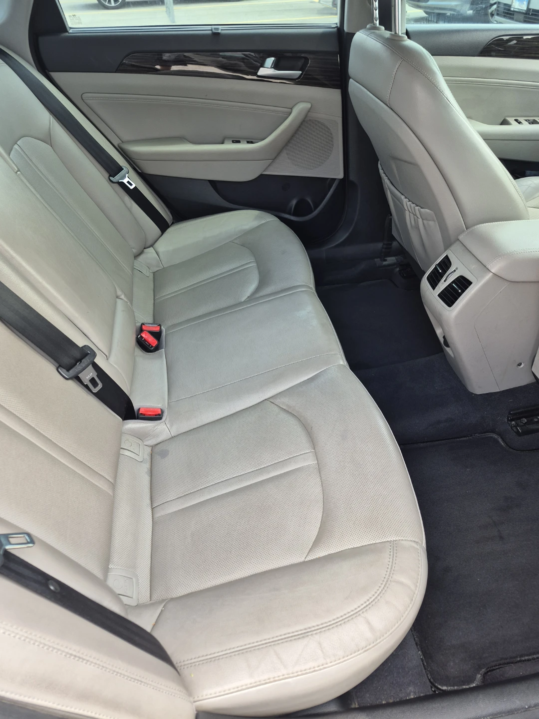 Car - photo 5