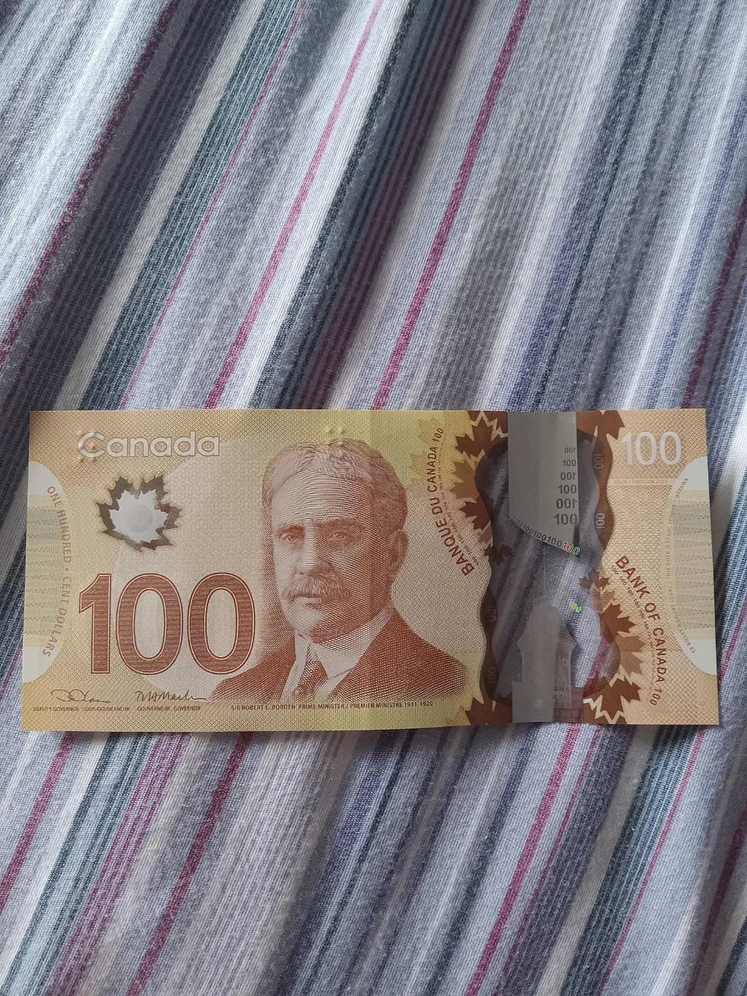 $100 Canadian Radar Serial # Bank Note - photo 2