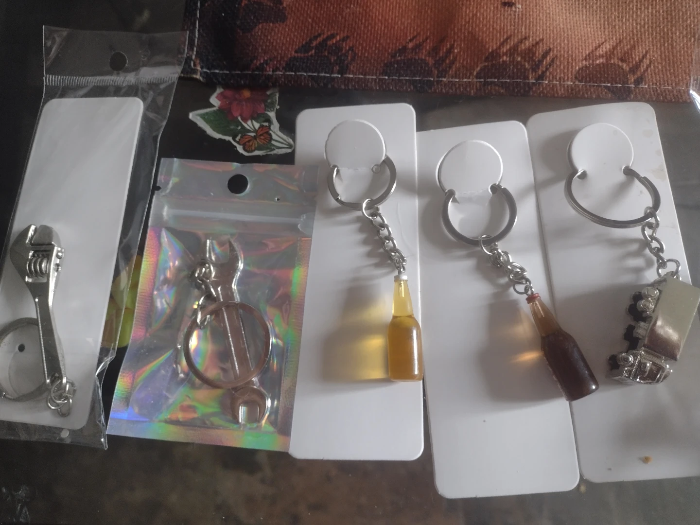 Lot of 5 novelty keychains