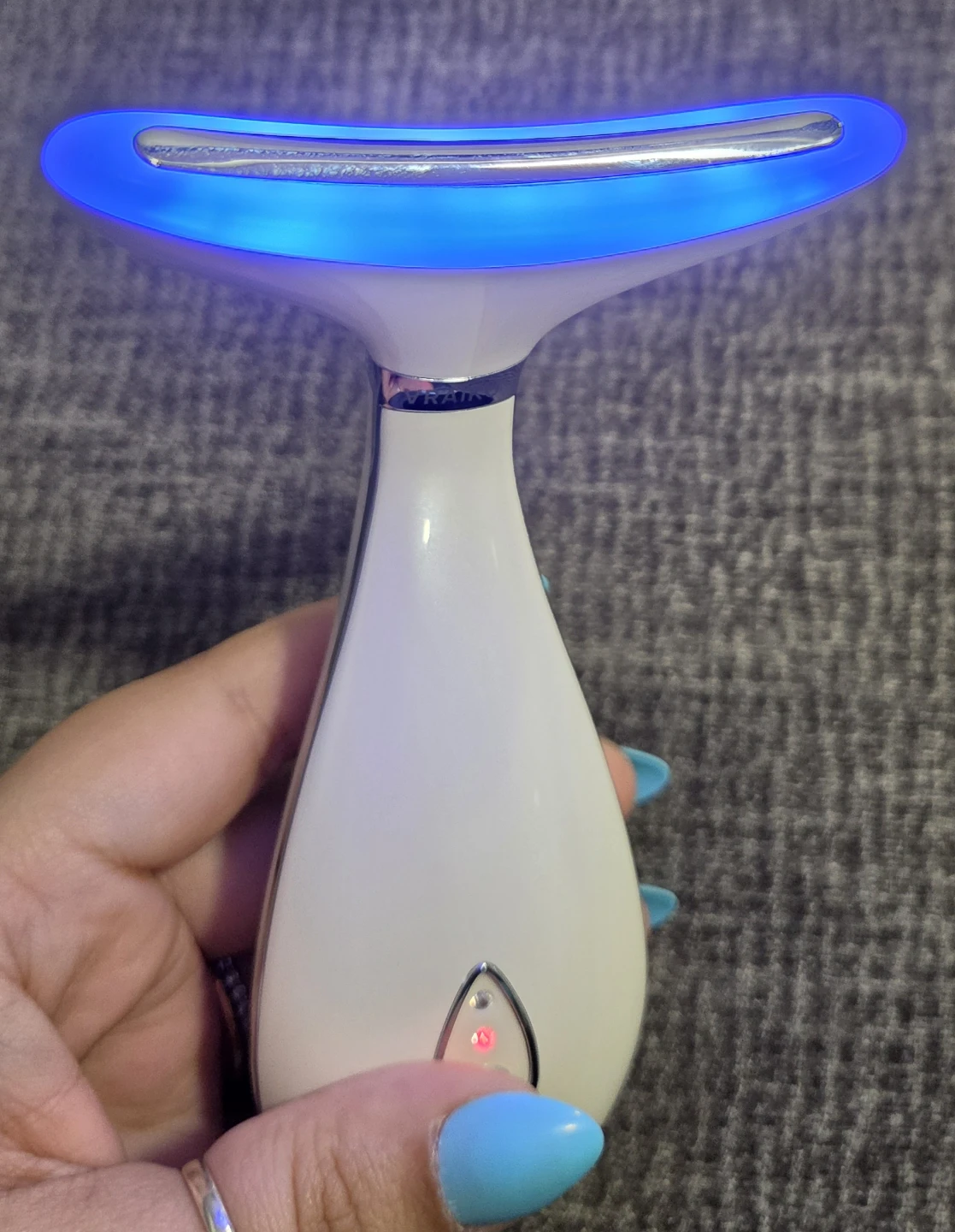 Vraiko Lily Facial Massager - photo 4