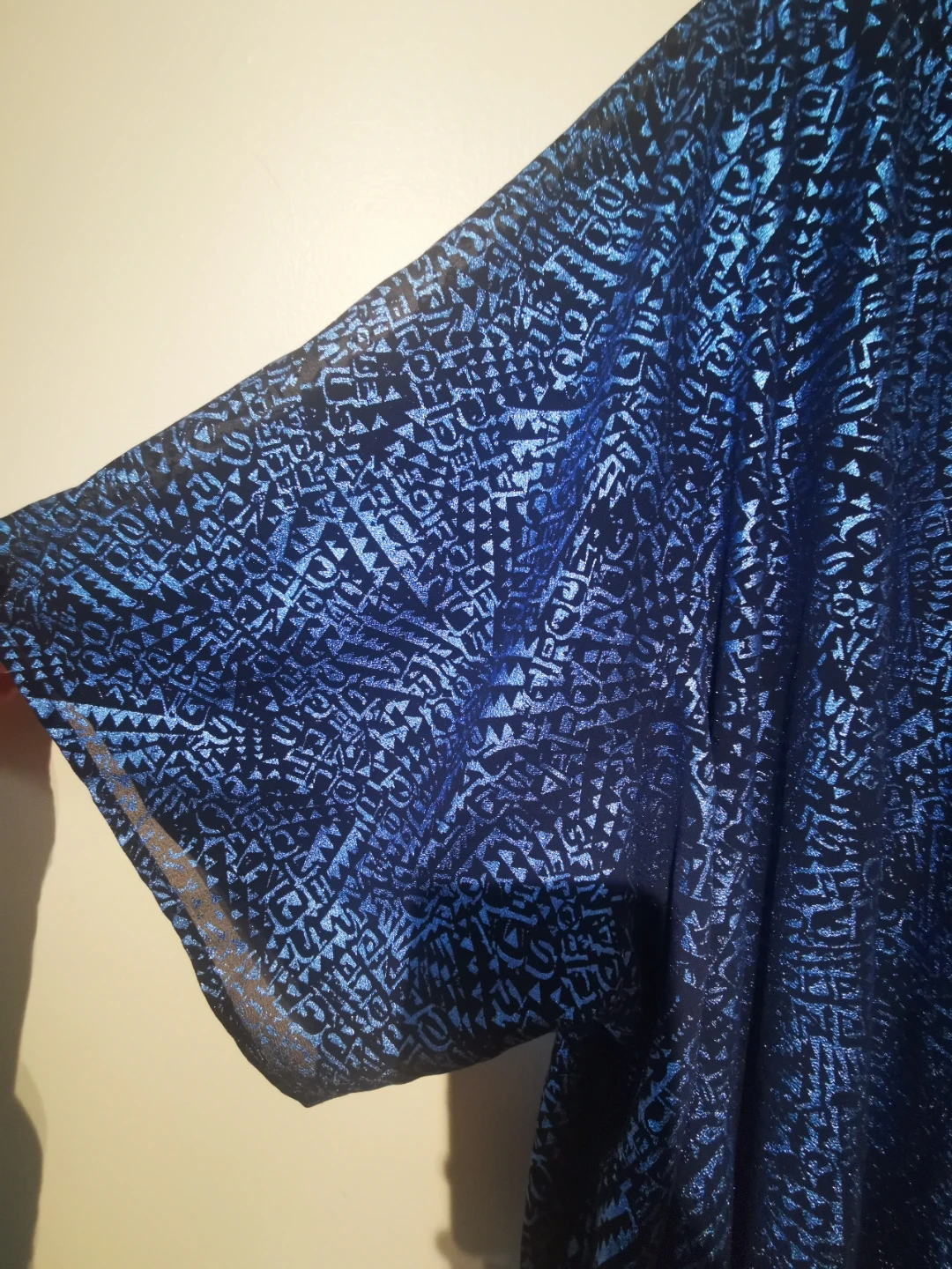 Torrid The Crimes of Grindelwald Blue Shimmer Kimono Duster - photo 3
