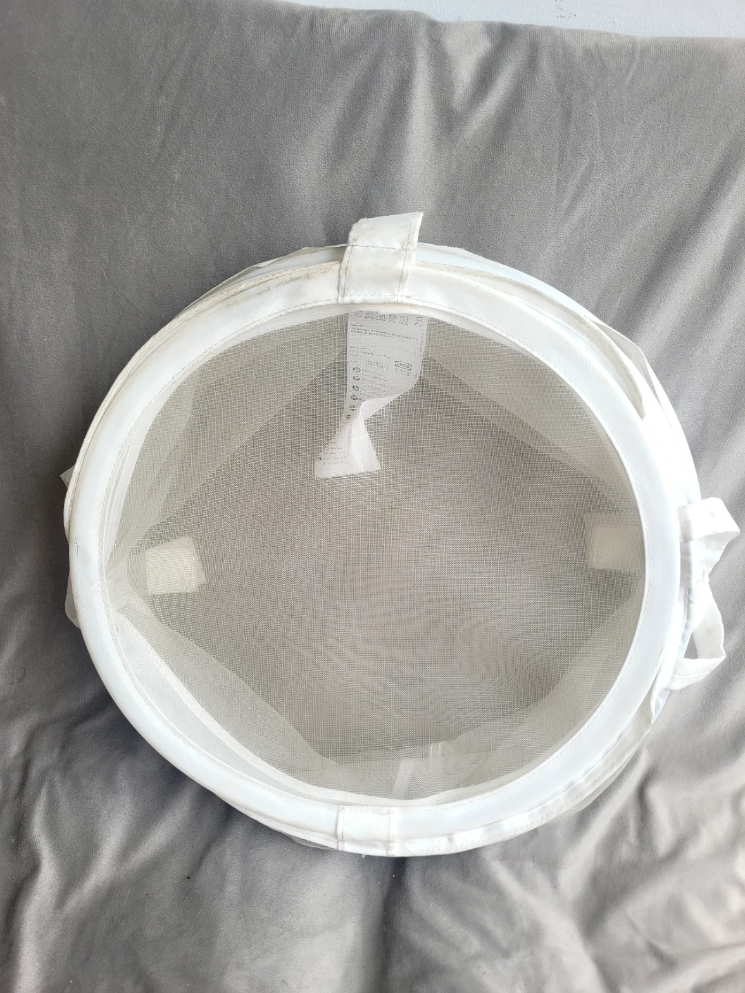 White Mesh Pop-Up Laundry Hamper - photo 2