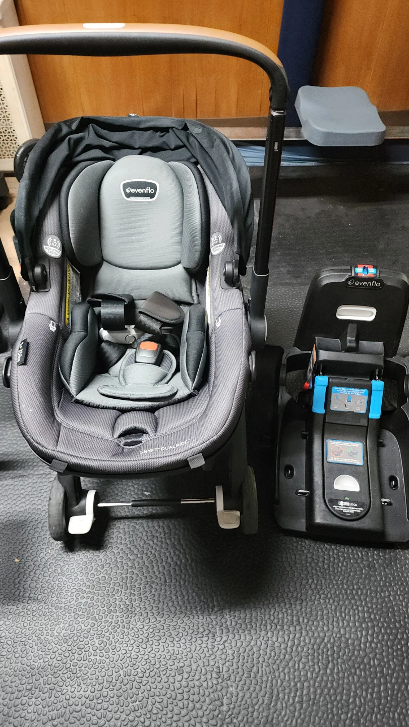 Evenflo Shyft DualRide Infant Car Seat and Stroller System - photo 3