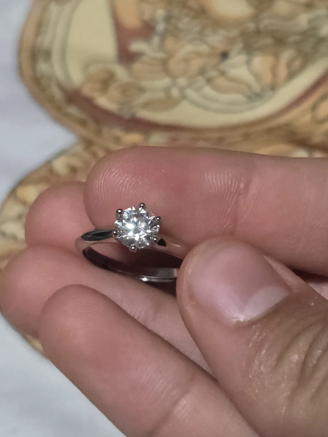 Beautiful Engagement Ring - photo 3