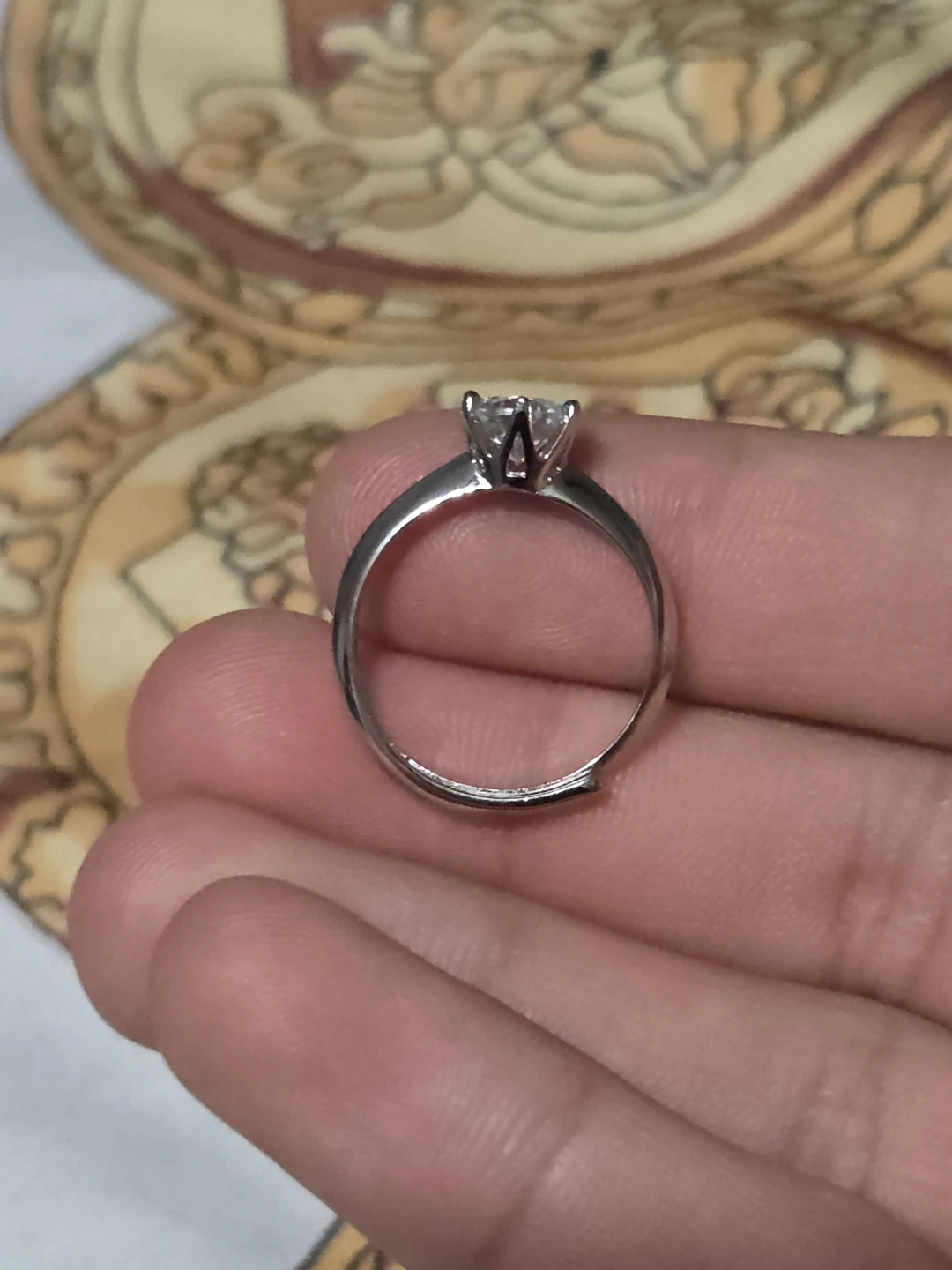 Beautiful Engagement Ring - photo 4