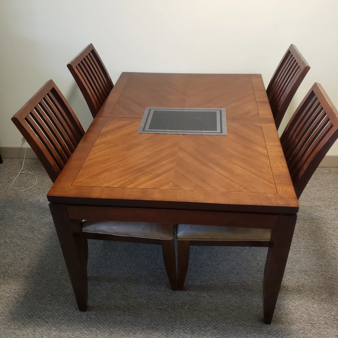 Dinning Table