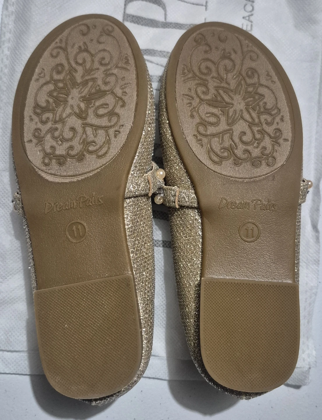 Dream Pairs Girls Glitter Mary Jane Shoes - photo 2