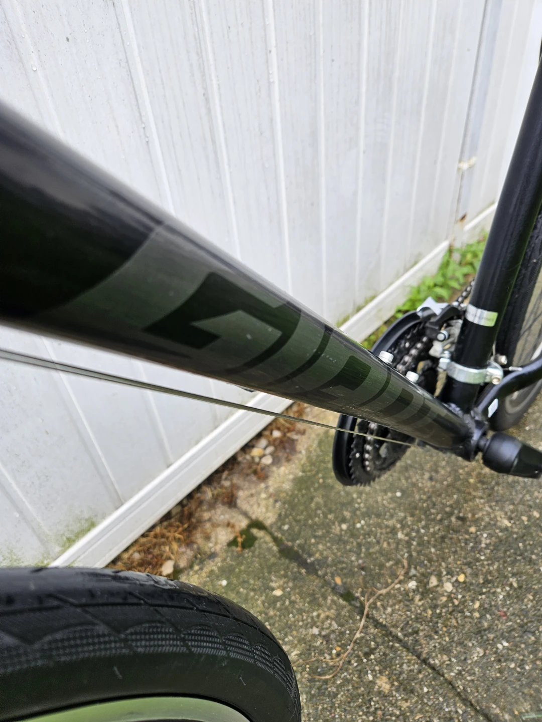 Giant Hybrid Bike - photo 2