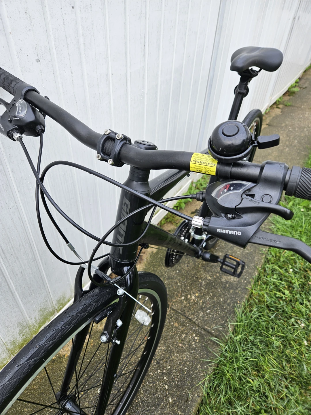 Giant Hybrid Bike - photo 3