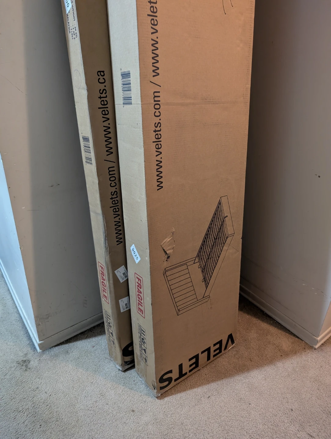 UNOPENED STILL IN BOX Velets Oliver Storage Bed Frame - Queen - photo 2
