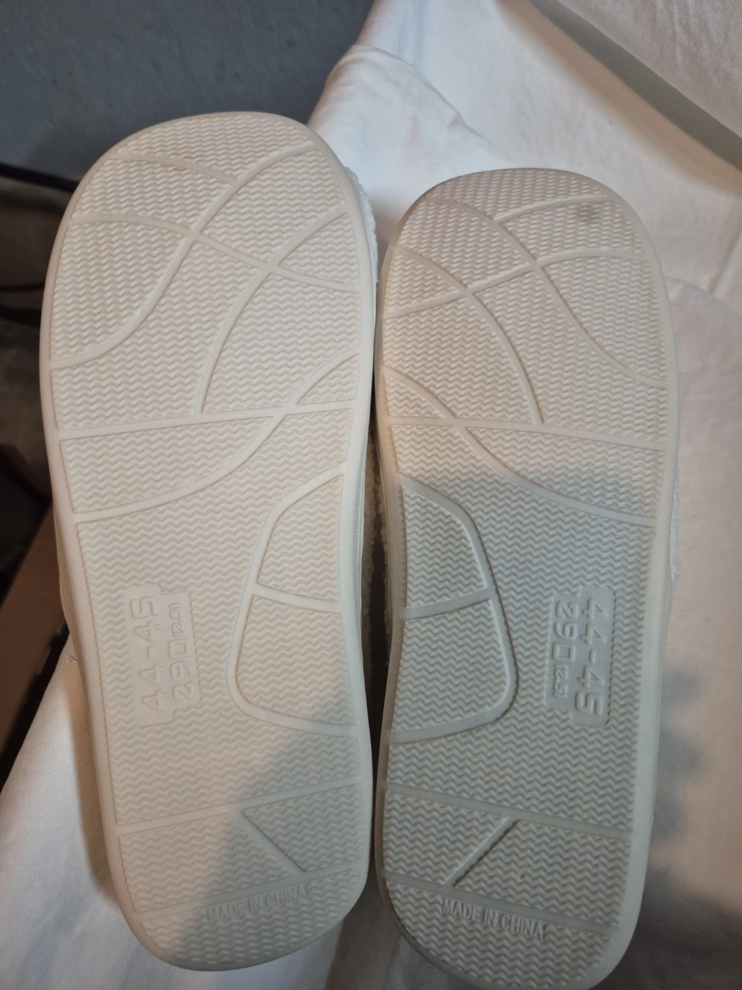 Never Used - White Fuzzy Smiley Face Slippers - photo 2