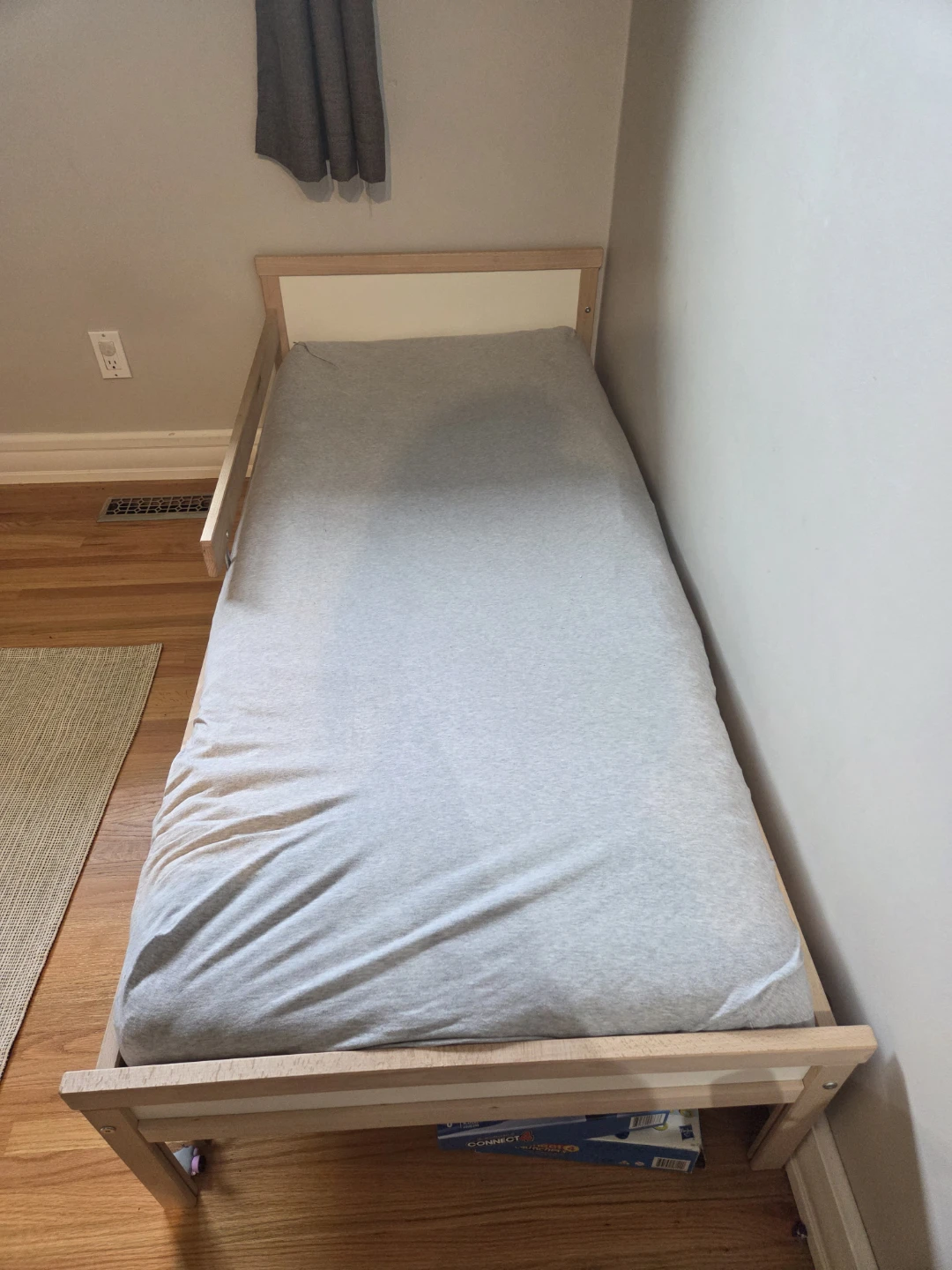 IKEA Toddler Bed - photo 2
