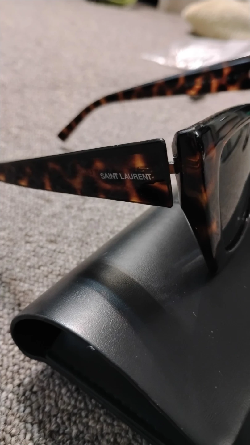 Saint Laurent Sunglasses - photo 2
