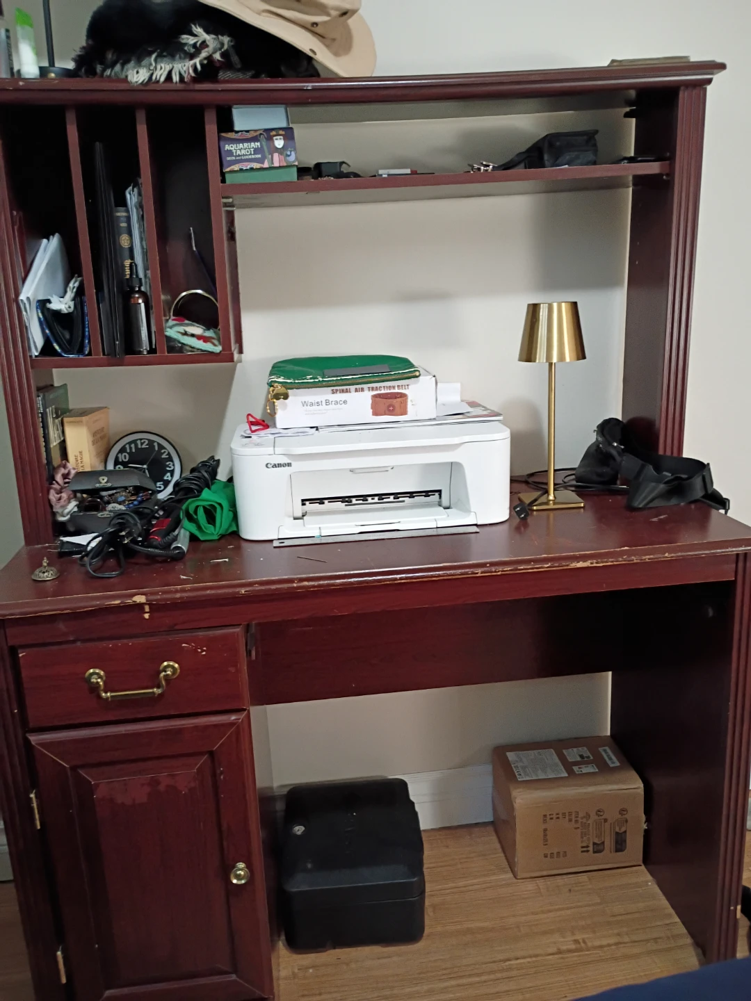 Computer desk