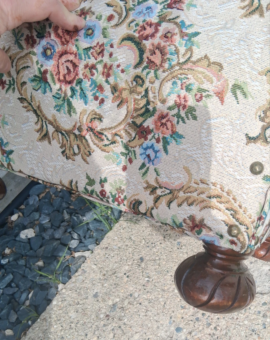 1940s vintage Floral Ottoman Footstool - photo 4
