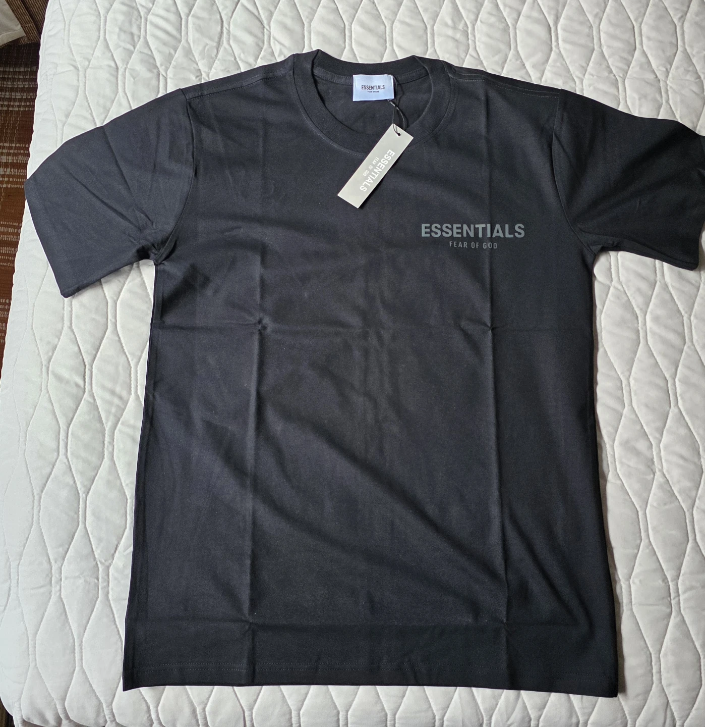 Black Essentials Fear of God T-Shirt Size M, L, XL, XXL