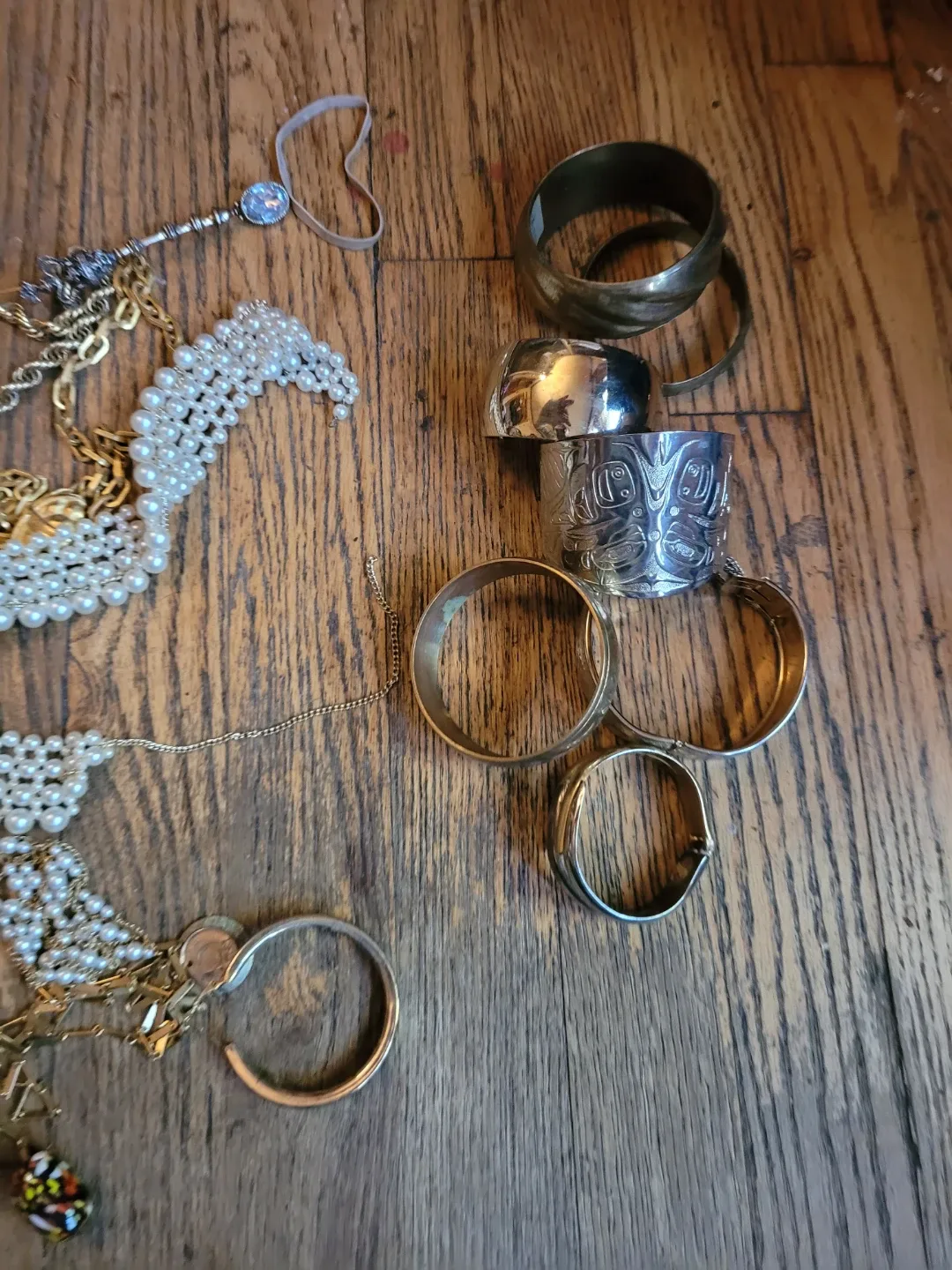 Assorted Vintage Jewelry Lot